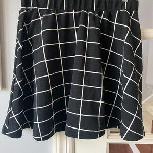 SHEIN Black and White Large Check Skirt